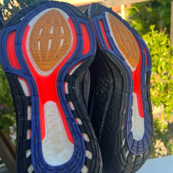 Adidas Black and Blue Athletic Shoes Ultraboost 21 running shoes size 4 Women's - Picture 8 of 12